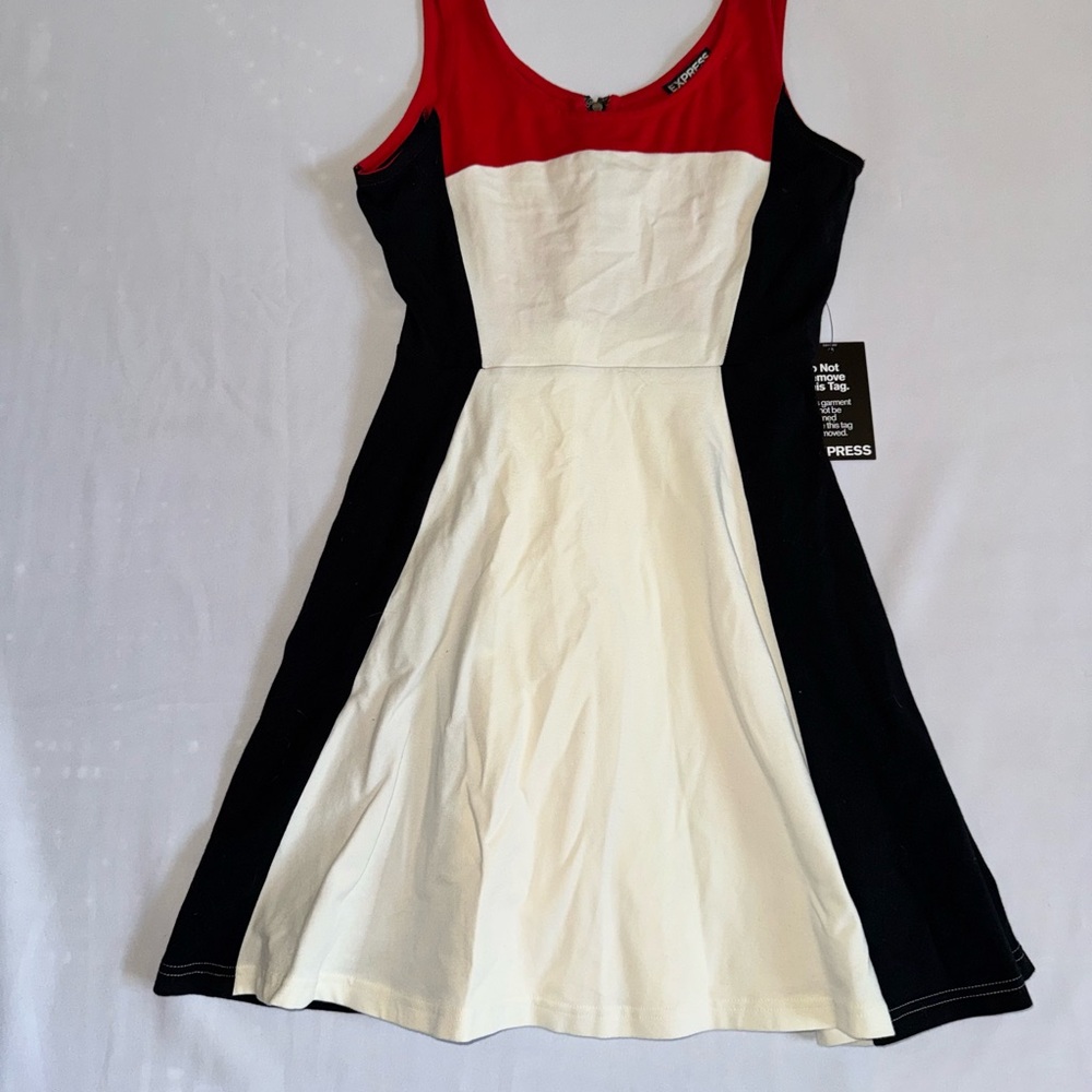 NWT Express Dress Cocktail Mini Fit Flare Red White Black Curvy  Summer Spring